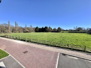 Photo 35- click for photo gallery